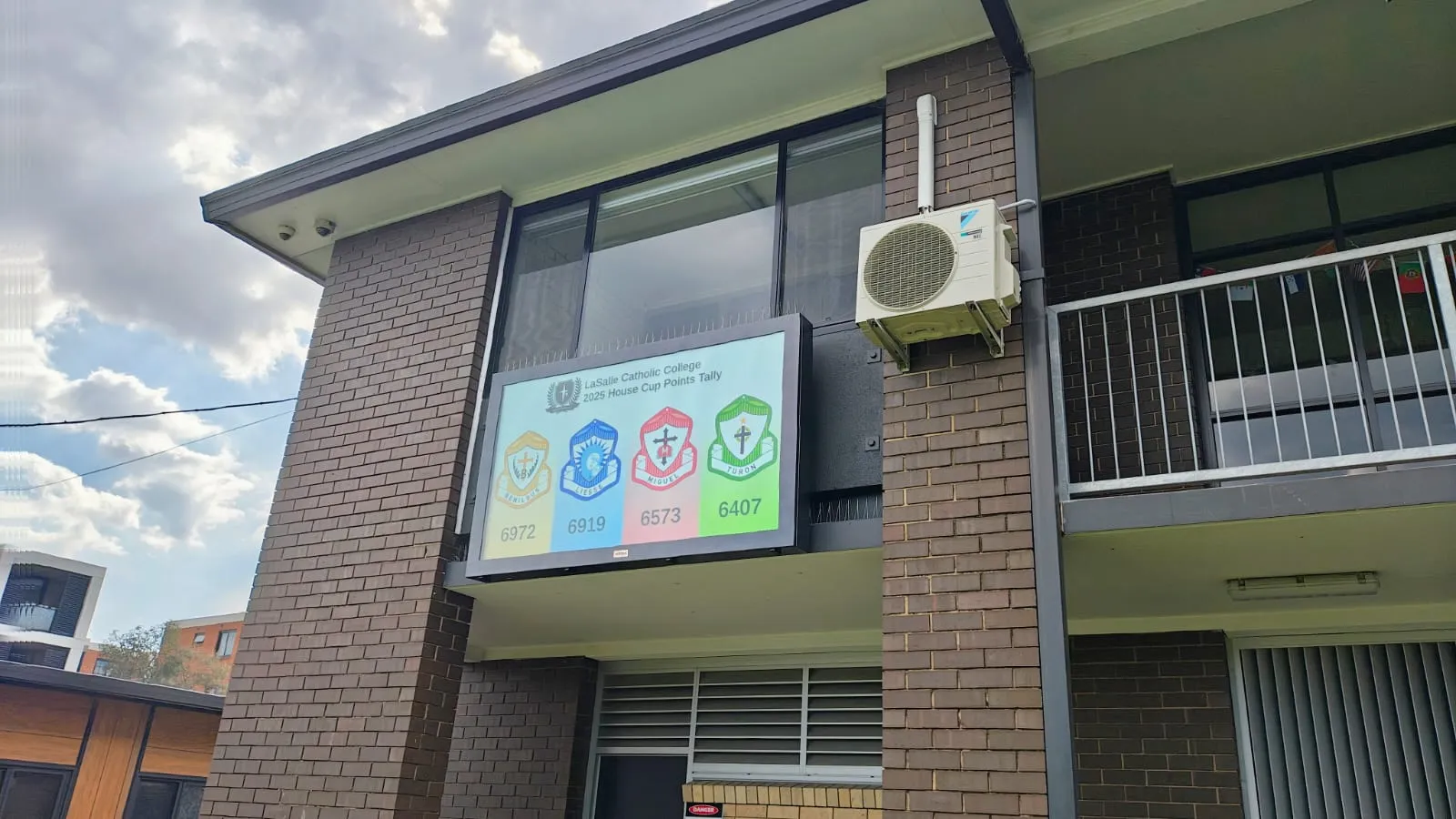 Outdoor tv enclosure outdoor hard tv cover outdoor tv cover protective tv cover protective tv box cover protective tv enclosure